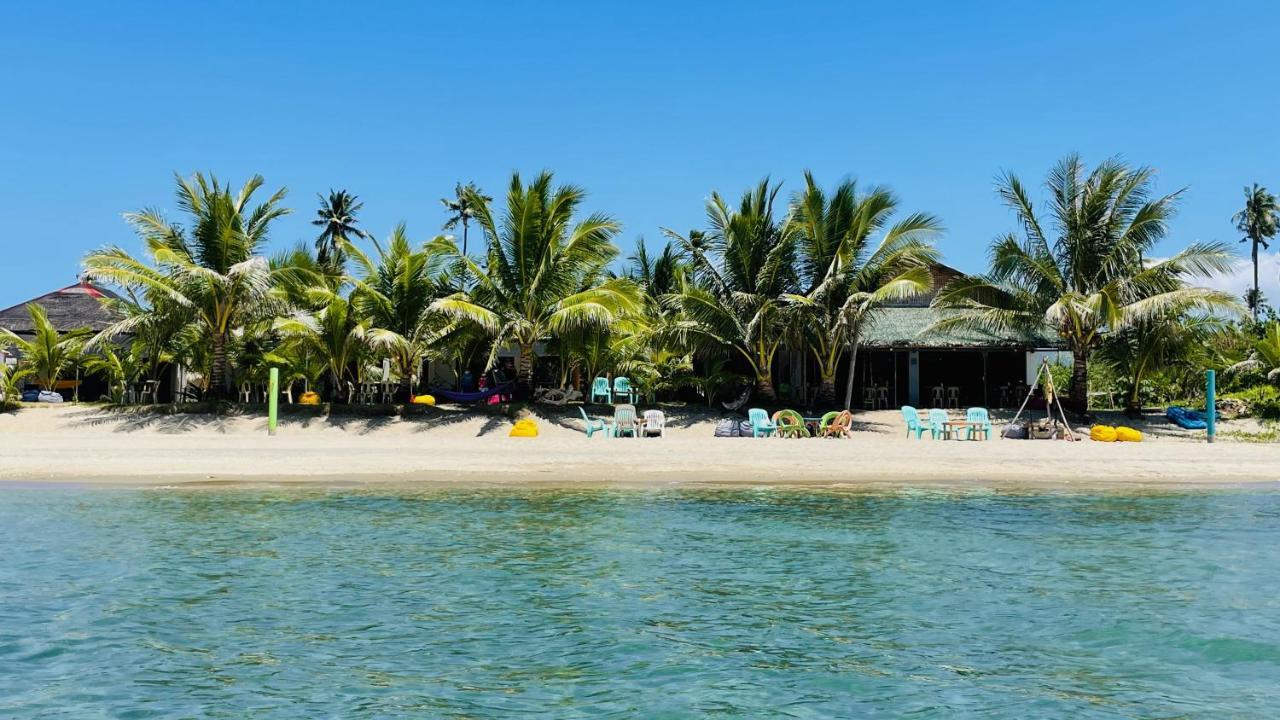 Footprints Beach Resort Agpudlos Exterior foto