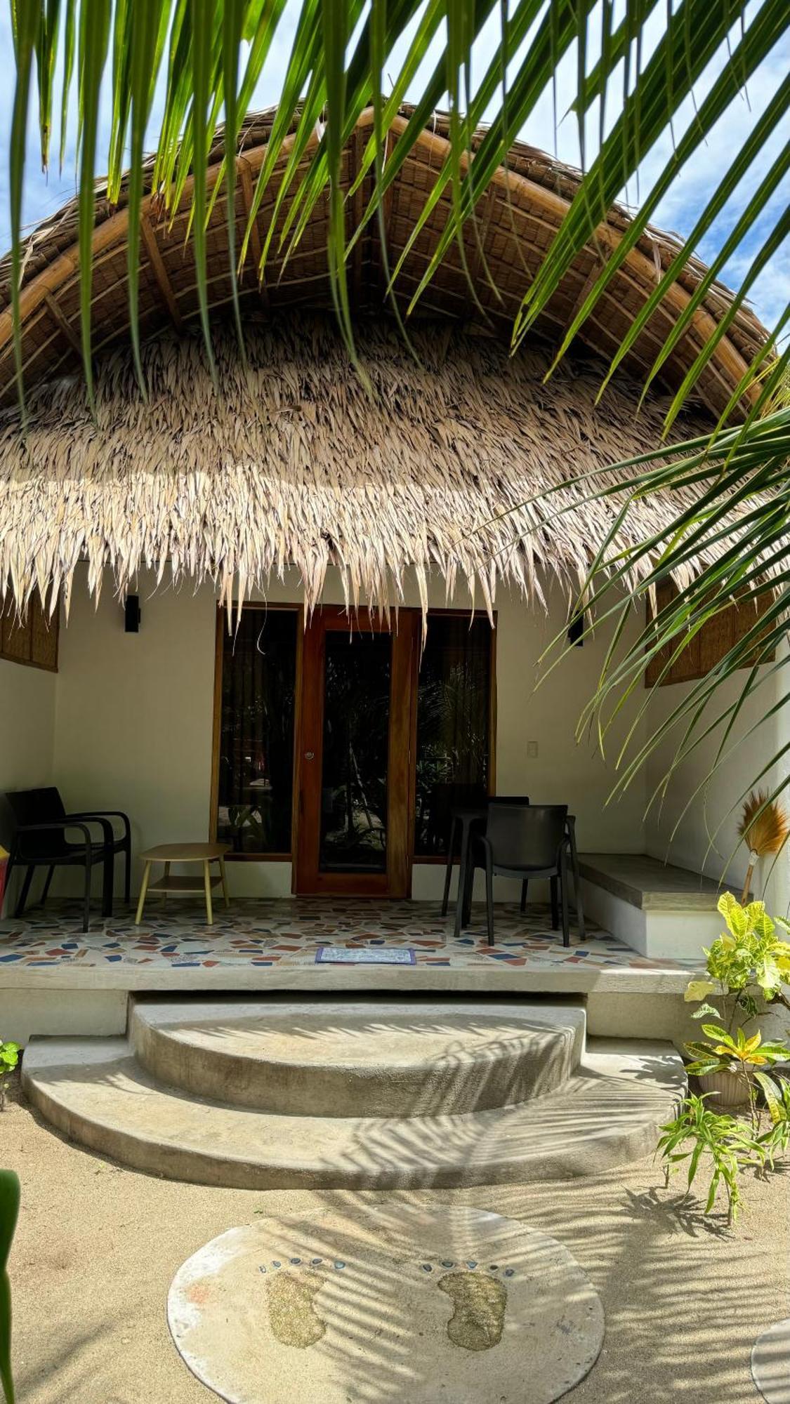 Footprints Beach Resort Agpudlos Exterior foto