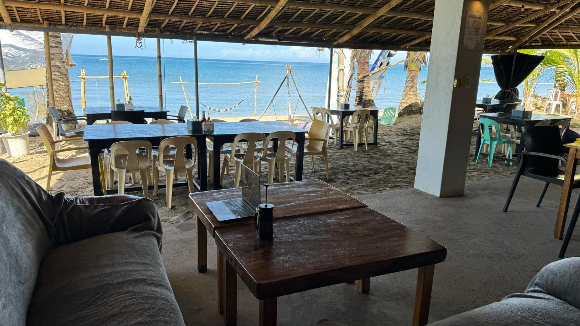 Footprints Beach Resort Agpudlos Exterior foto